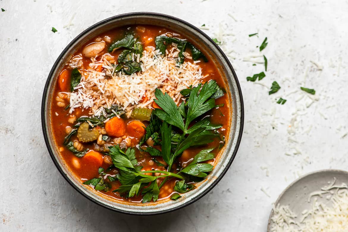 Instant Pot barley minestrone soup