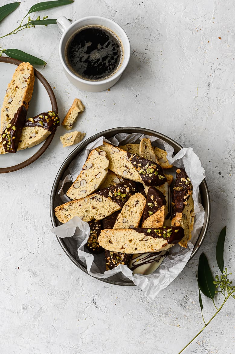 biscotti in tin can for gifting