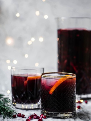 Winter Spiced Sangria in glasses