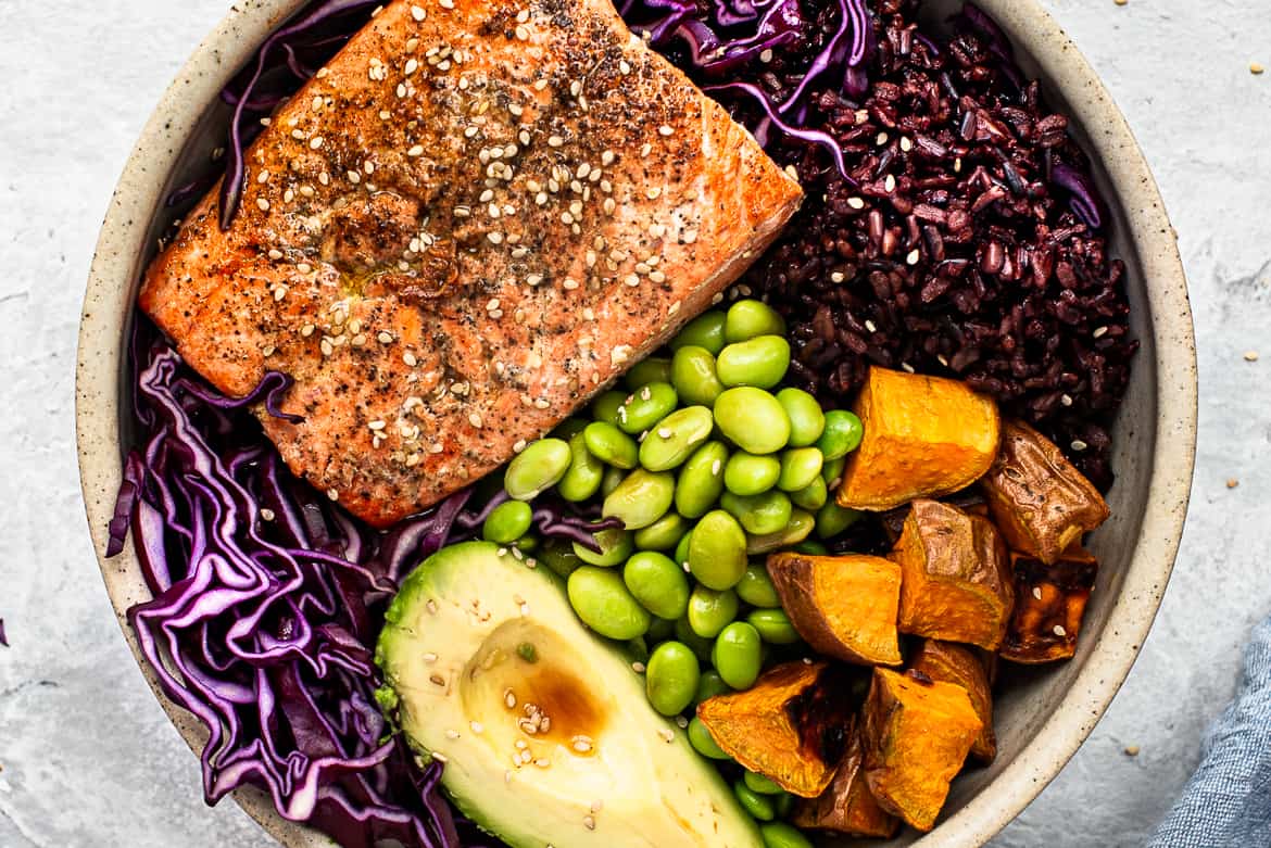 Close up of Salmon rice bowl 