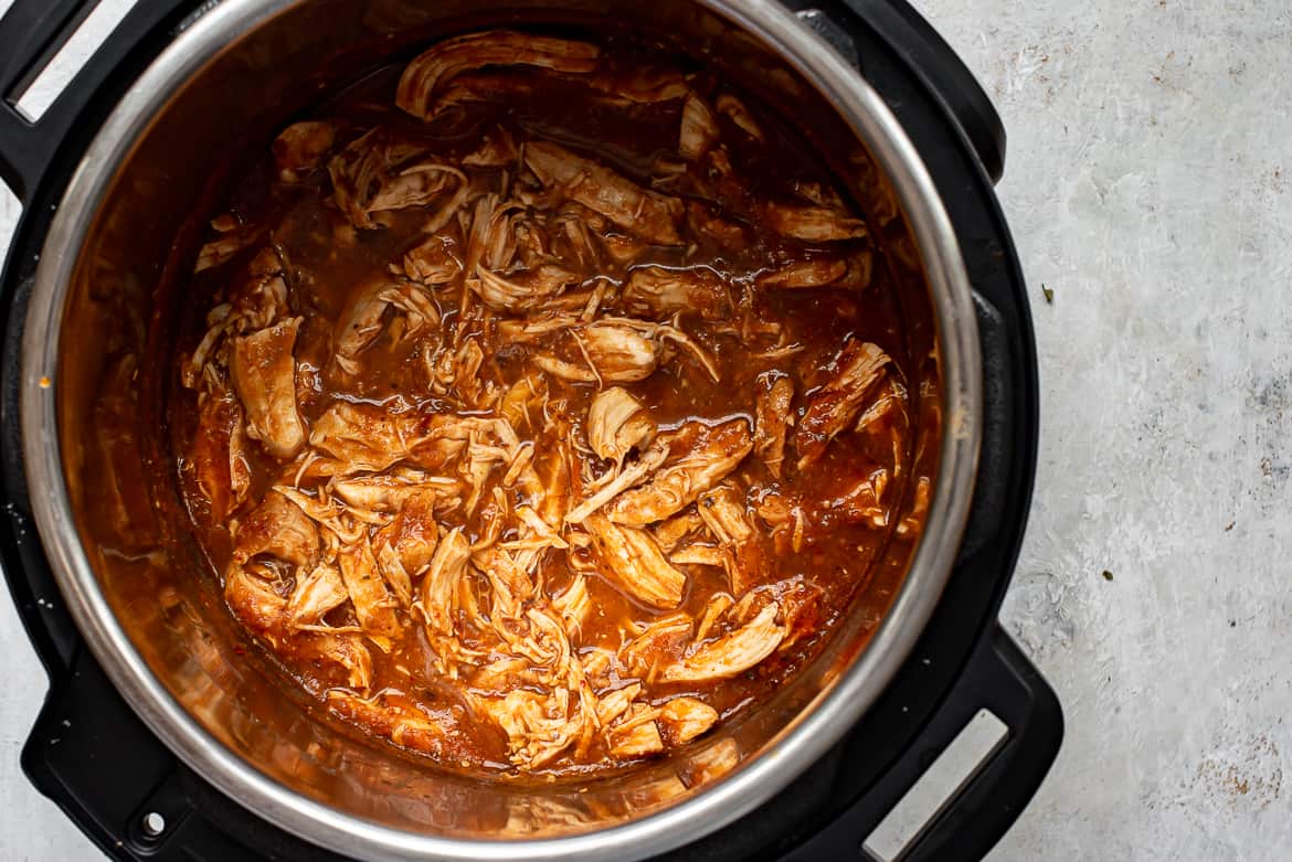 Chicken shredded with tinga sauce in Instant pot 