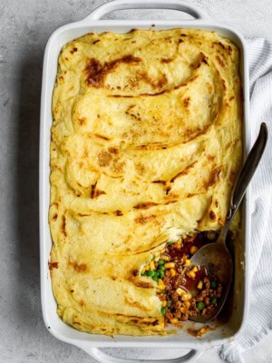 serving turkey shepherd's pie