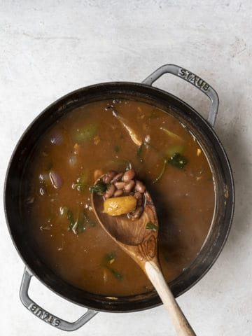 Cooked Habichuelas guisadas in pot