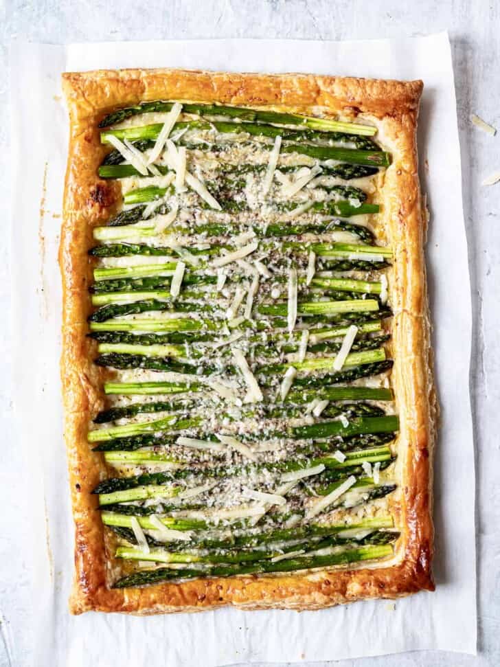  Baked Asparagus and Gruyere Tart