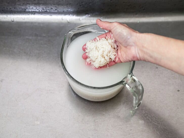 rinsing rice by hand