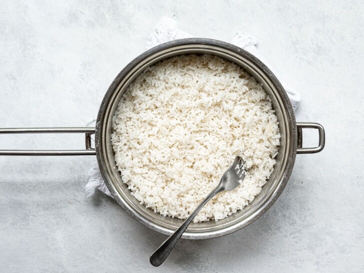 cooked coconut rice in pot