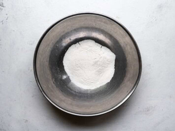 Flour in bowl