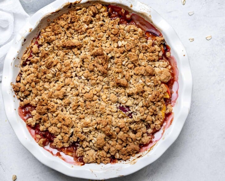 baked Peach crisp in pie dish 