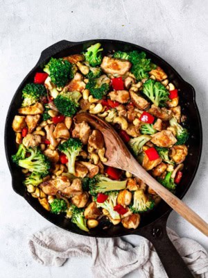 Cashew Chicken and Broccoli