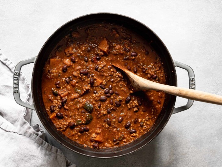 vegetarian chili cooked in pot