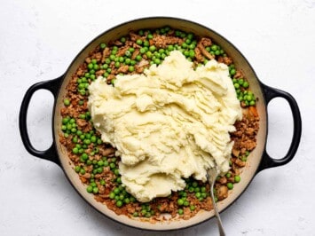 topping filling with potato mash