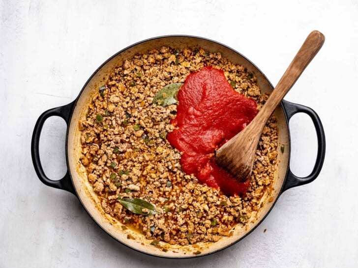 browning ground turkey with onion mixture