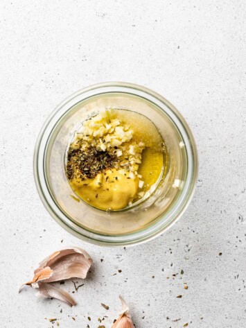 Vinaigrette in jar