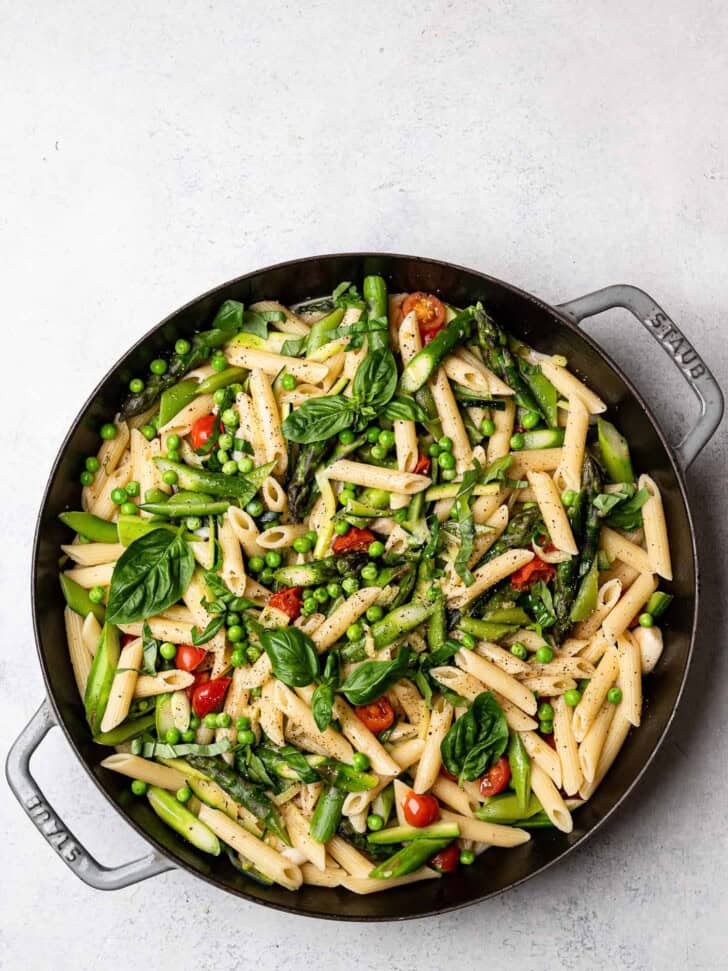 Finished Pasta Primavera dish in skillet 