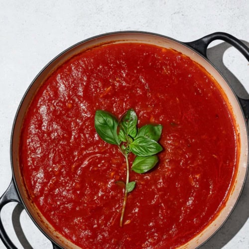 Quick tomato sauce in skillet