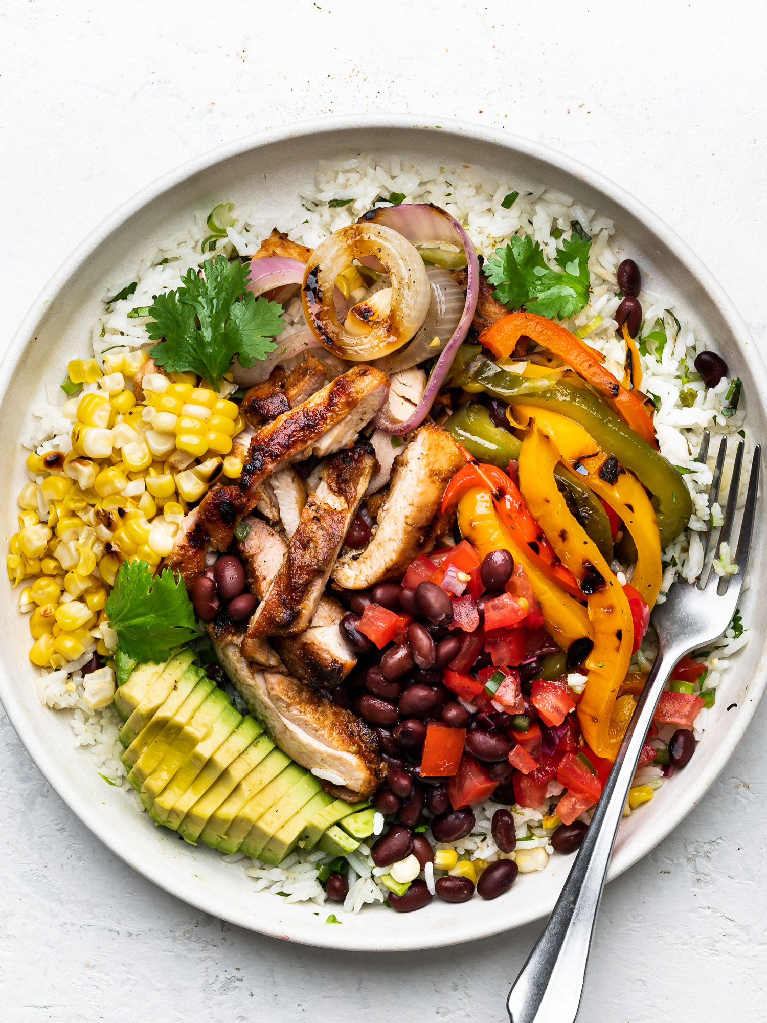 The Ultimate Chicken Fajita Bowl - The Dish On Healthy