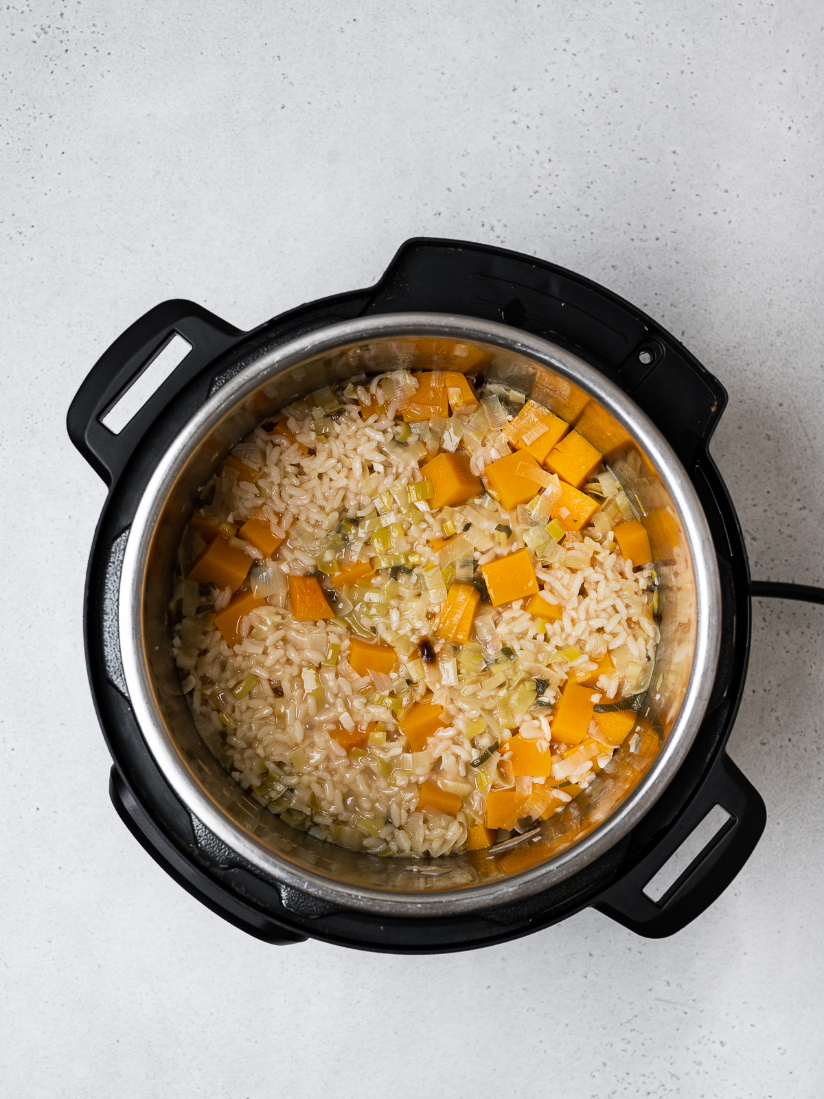 cooked risotto in pot