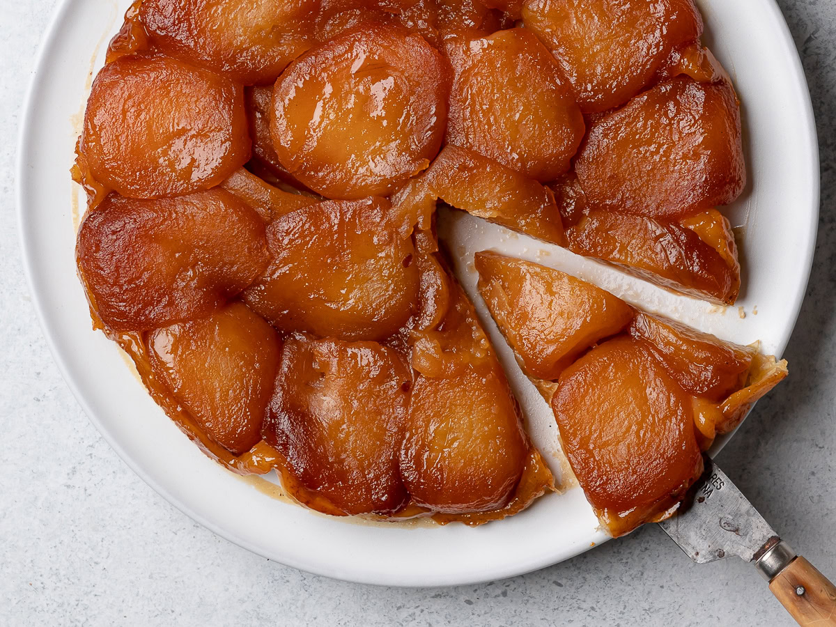 close up of apple tarte tatin sliced