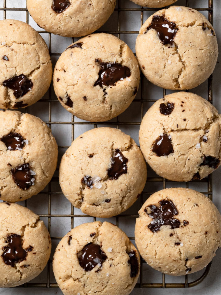 Vegan Tahini Chocolate Chip Cookies Sandra Valvassori