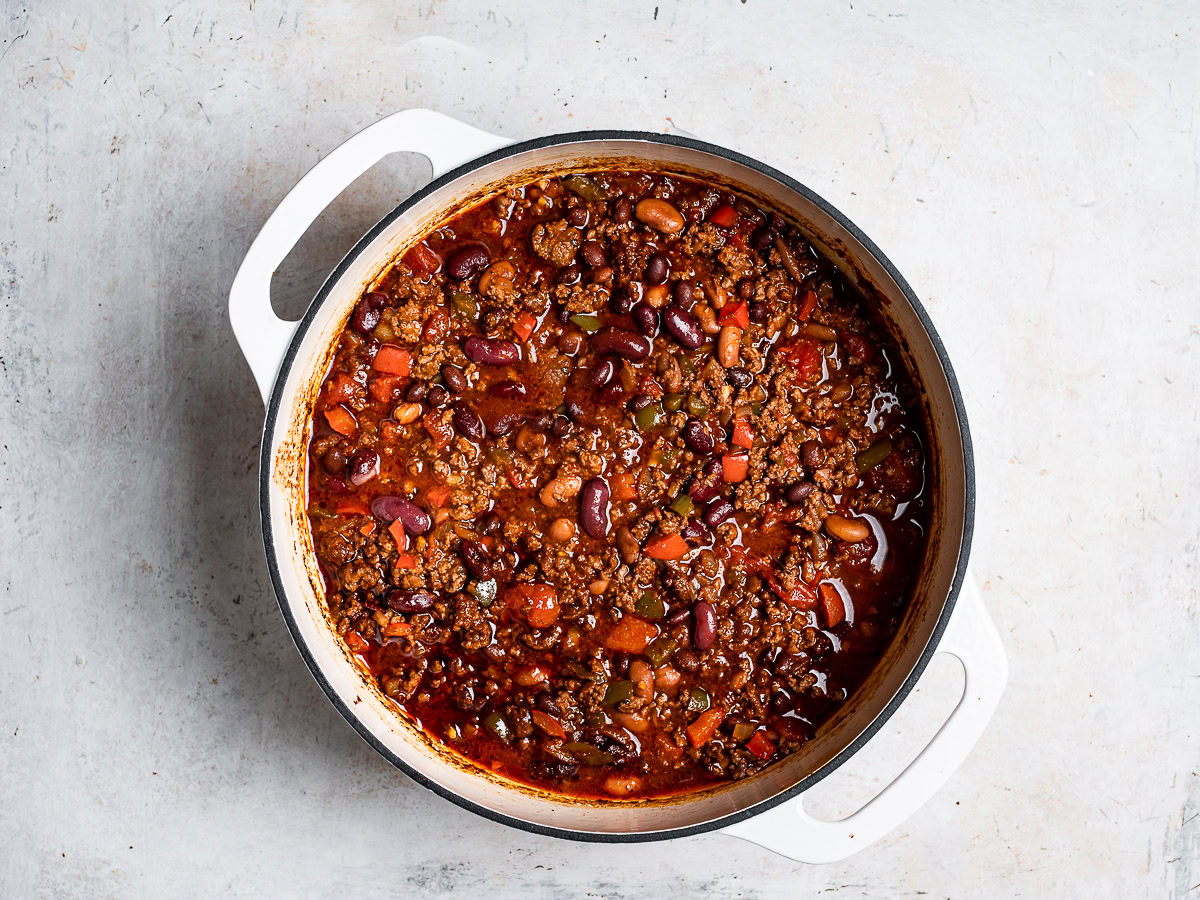 cooked chili in pot