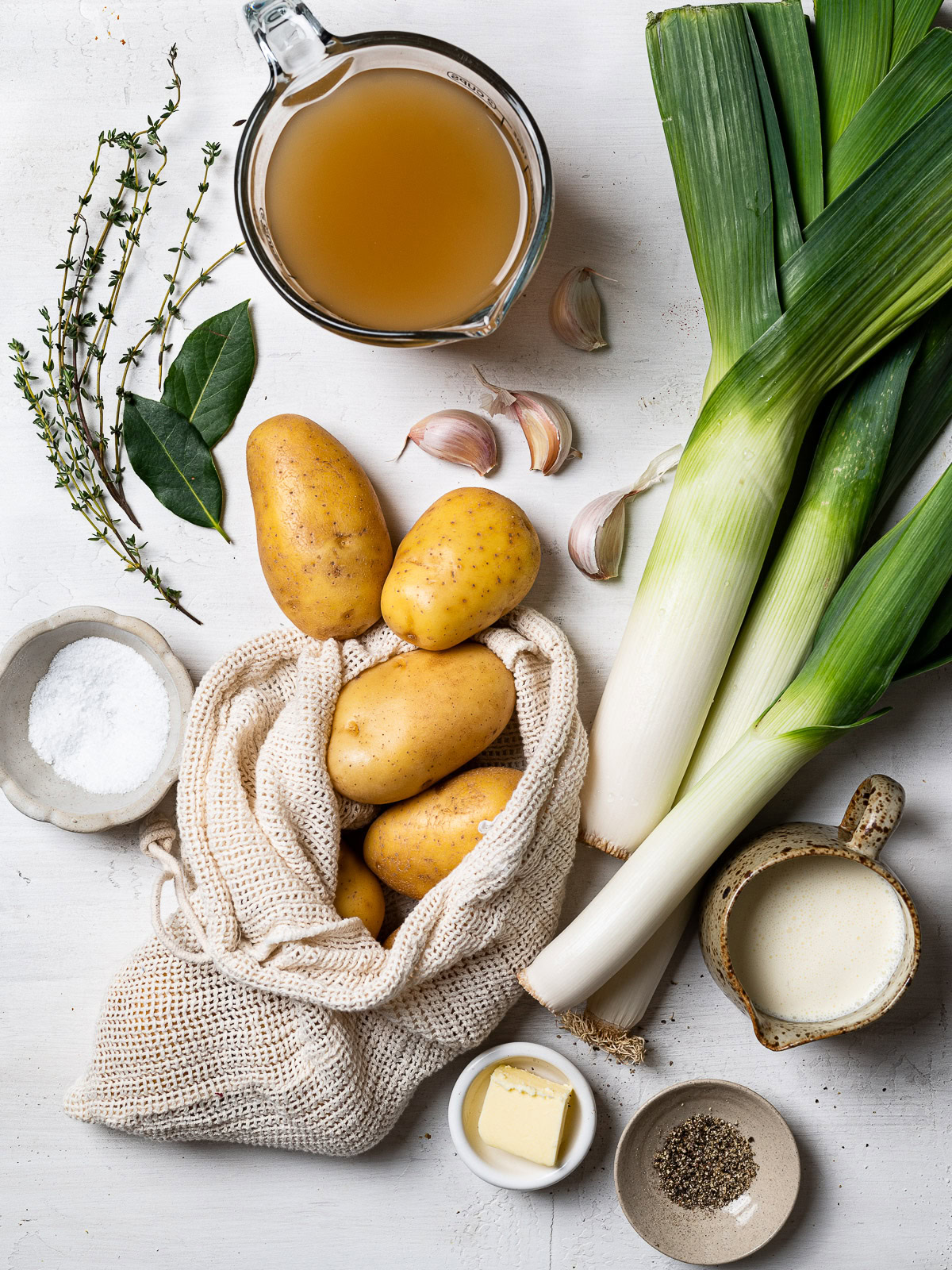 all the ingredients needed for potato leek soup