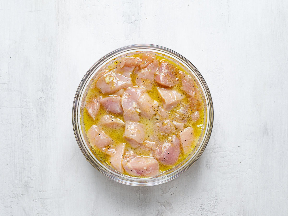 chicken cubes marinating bowl